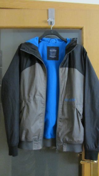 Sudadera PlayStation, gorras, cazadora Pull&Bear..