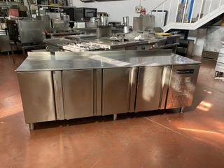 Mesa Fría Gastronorm 4 Puertas