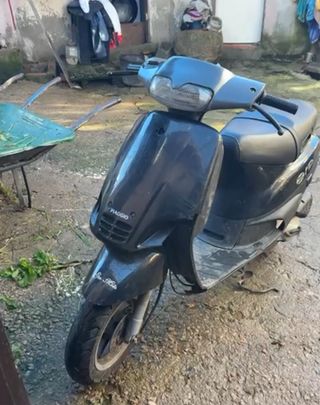 Piaggio Zip Scooter Negro