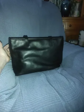 Bolso Negro Guy Laroche