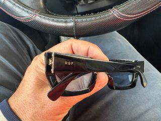 Gafas de sol RSF negras y doradas