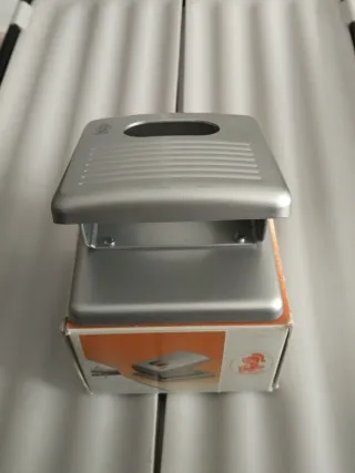 Perforador El Casco M-220 Nuevo Caja