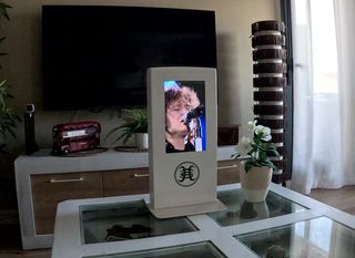 Tótem digital.  HÉROES DEL SILENCIO