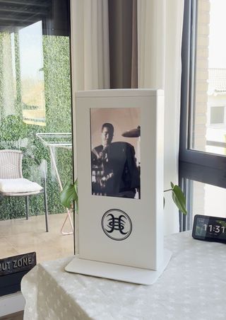 Tótem digital.  HÉROES DEL SILENCIO