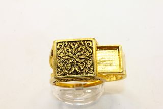 Splendido anello cassetto segreto
