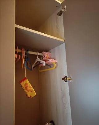 ARMARIO HABITACION BEBE 102x57 h227. BUEN ESTADO