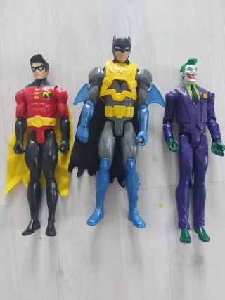Muñecos Batman, Robin y Joker