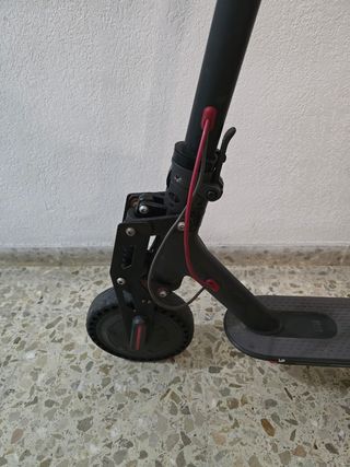 Patinete Eléctrico Xiaomi con ruedas antipinchazos