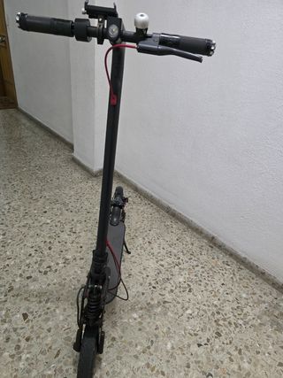 Patinete Eléctrico Xiaomi con ruedas antipinchazos