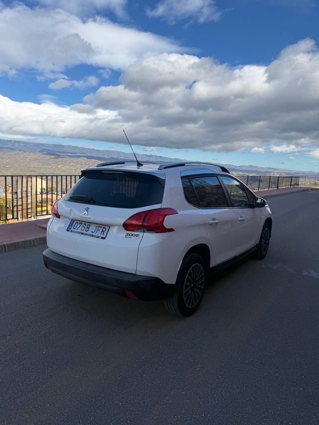 Peugeot 2008 2015
