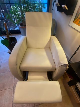 Sillón reclinable blanco
