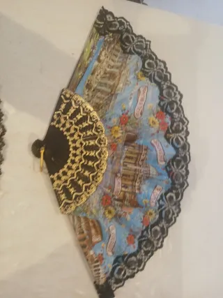 7 Antichi ventagli decorati