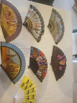 7 Antichi ventagli decorati