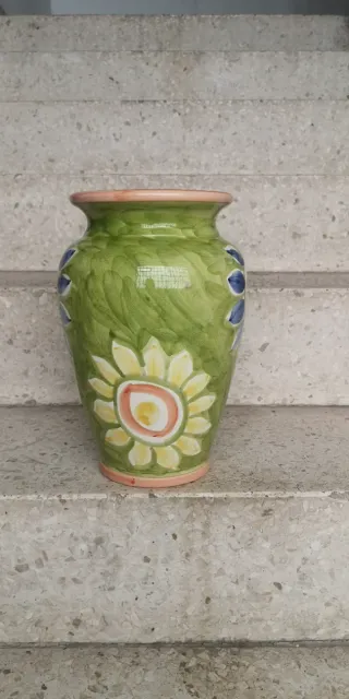 Jarrón antiguo de porcelana