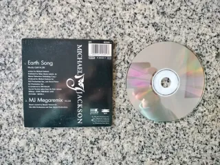 CD y DVD Michael Jackson: Earth Song y Thriller