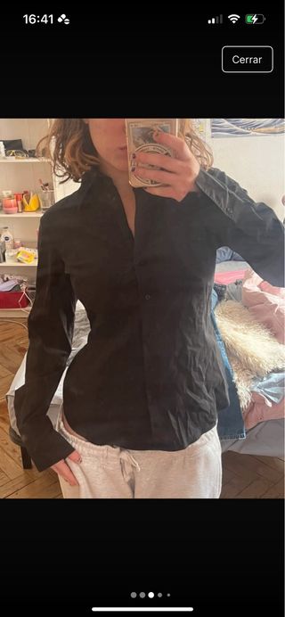 Camisa entallada negra