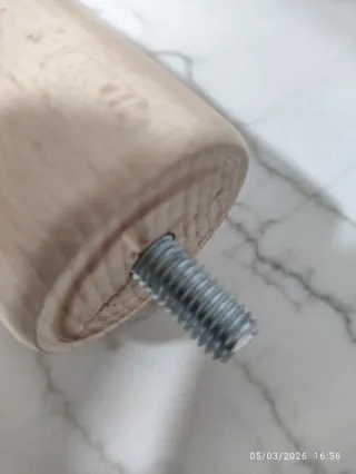 Patas de cama rosca madera y metal