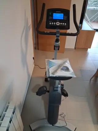 Bicicleta Estática Life Fitness