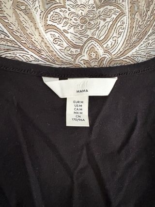 Camiseta premamá H&M negra talla M