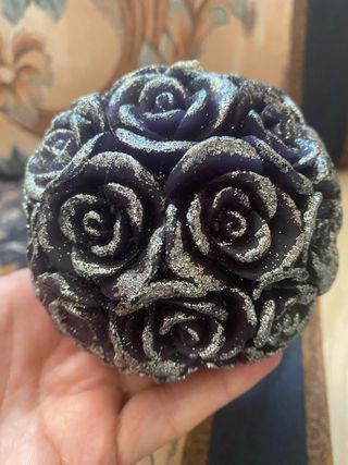 Vela Decorativa Negra con Purpurina de Zara .