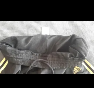 Chándal Adidas Negro y Dorado