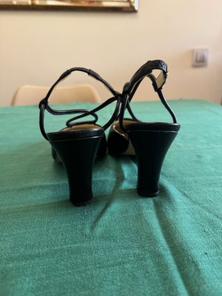 MYRYS Zapatos de tacón negros vintage