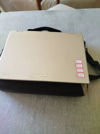 Portátil Lenovo Negro en buenísimo estado