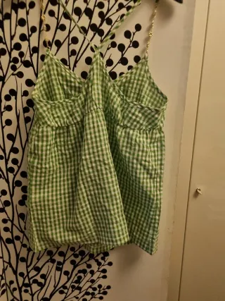 Canottiera con spalline gioiello