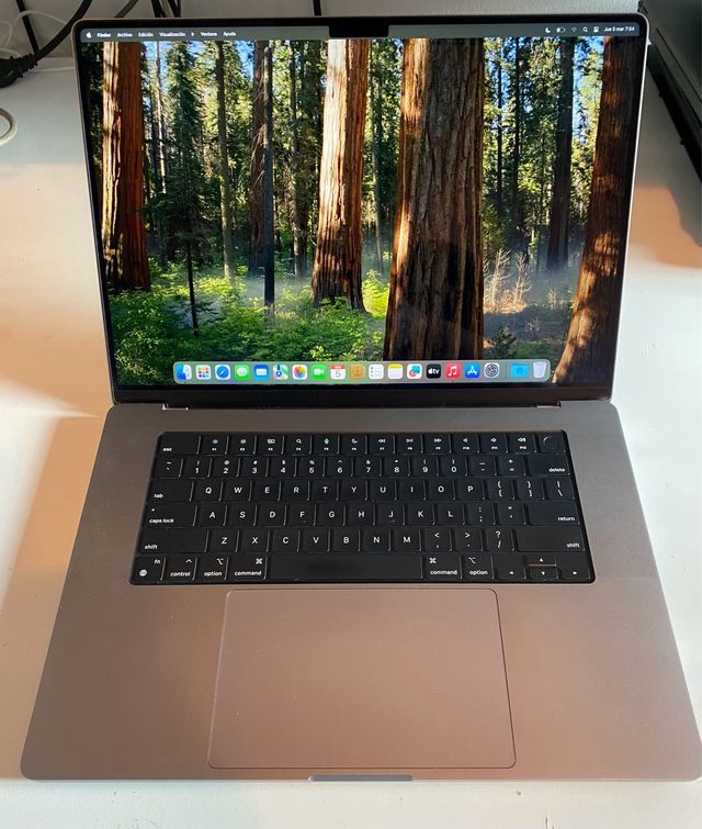 Macbook pro 16” M1 Max 32gb y 1Tb ssd
