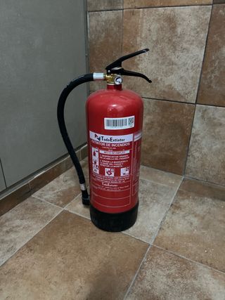 Extintor de incendios 6 kg