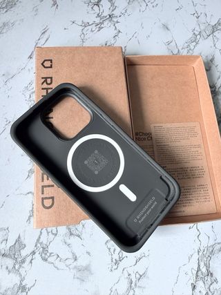 Funda RhinoShield iPhone 16 Pro escucho ofertas