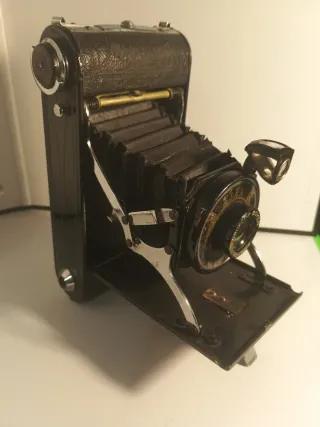 Cámara fotográfica Ajax antigua