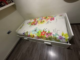 Cama nido doble de madera . Ancho unos 150x190