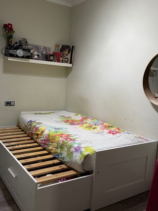 Cama nido doble de madera . Ancho unos 150x190