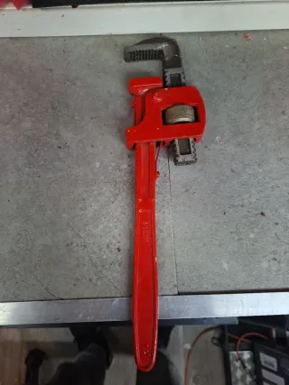 Llave de tubo 350mm / 14'' Roja