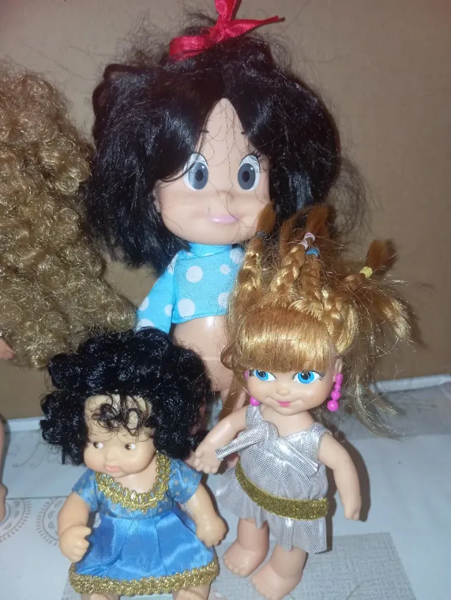 Lote 5 Muñecas Variadas. 20€ todas