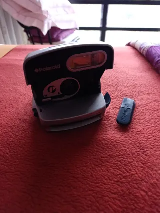Cámara Polaroid P600