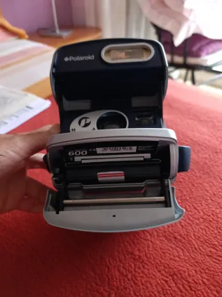 Cámara Polaroid P600