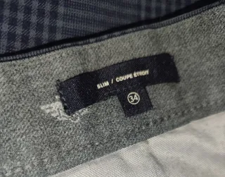 Pantalones Dockers a cuadros grises