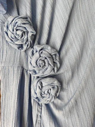 Vestido azul cielo verano flores