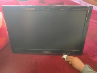 Televisión Samsung Negra 19 pulgadas