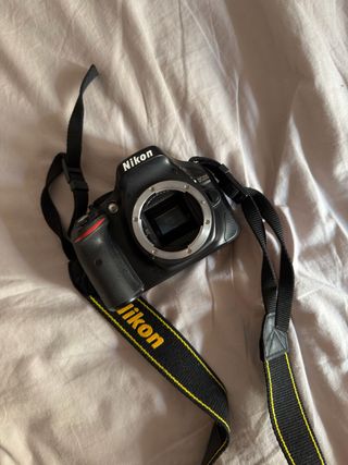 Cámara Nikon D5200 + Objetivo 50mm