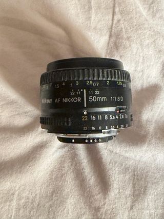 Cámara Nikon D5200 + Objetivo 50mm