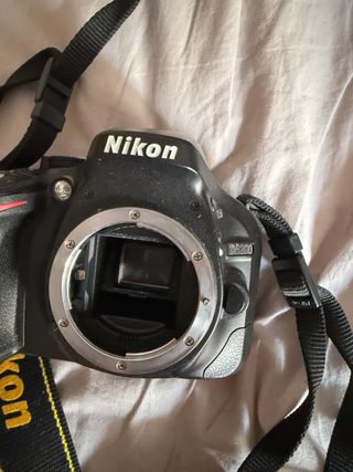 Cámara Nikon D5200 + Objetivo 50mm