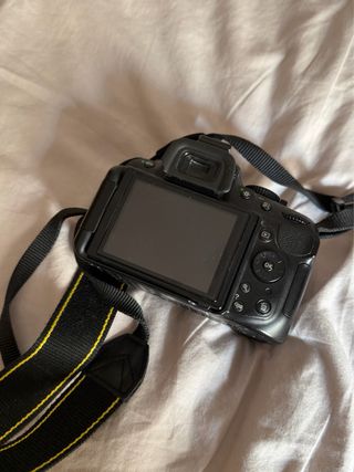 Cámara Nikon D5200 + Objetivo 50mm