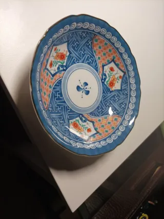 Plato de porcelana japonesa de 16,5 diametro