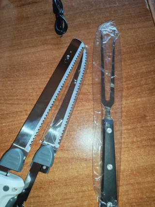 Coltello cucina Elettrico Ricaricabile + Accessor