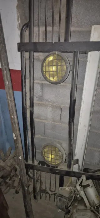 Defensa de Nissan Patrón con focos