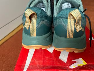 Zapatillas New Balance Hierro V9 Talla 42,5