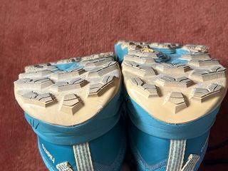 Zapatillas New Balance Hierro V9 Talla 42,5